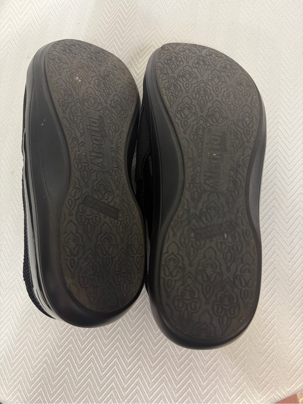 Alegria Duette Black Slip-On Size 39 - Picture 8 of 8